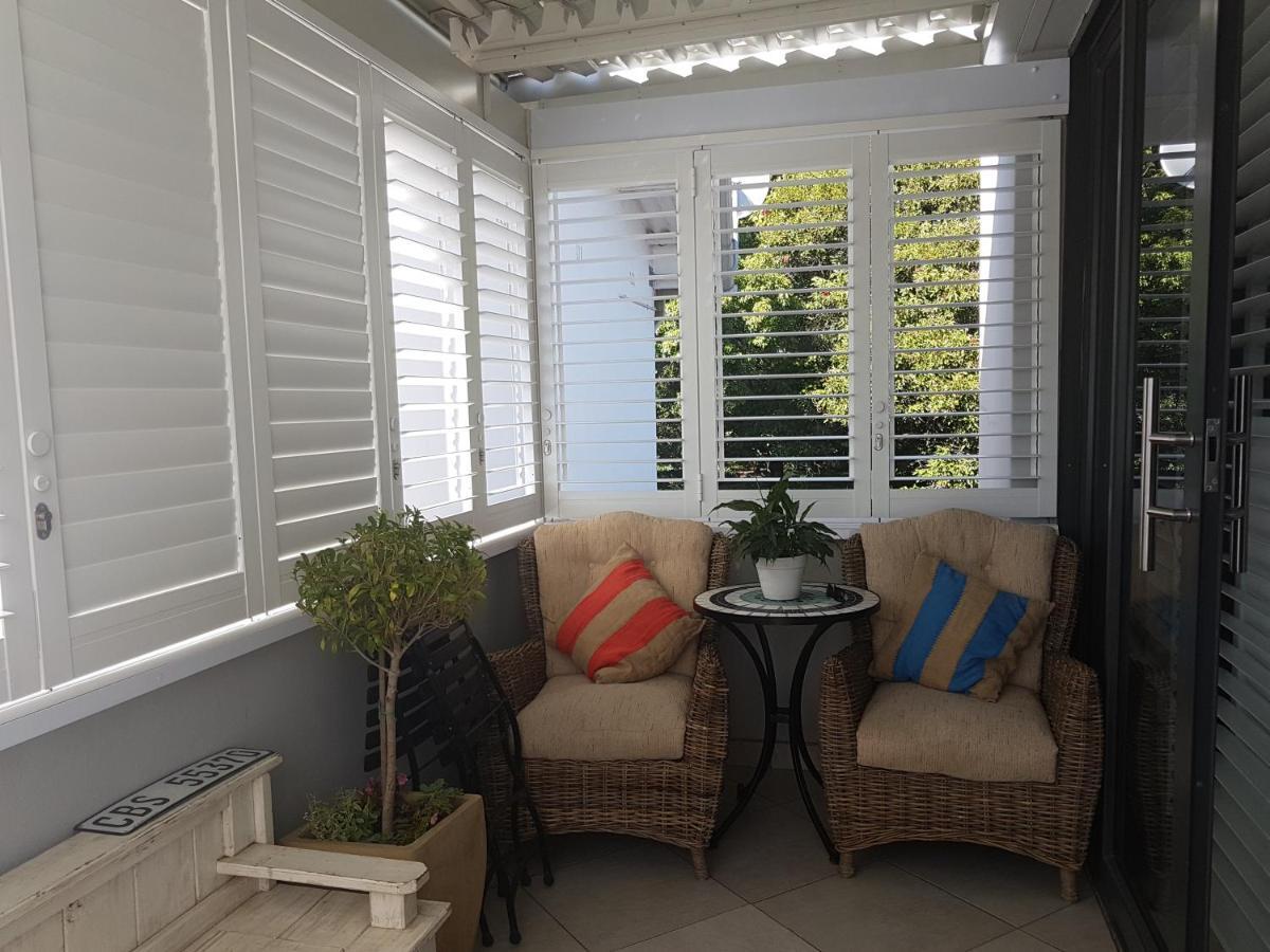 Modern, Centrally Located Dorp Street Apartment ستيلينبوش المظهر الخارجي الصورة